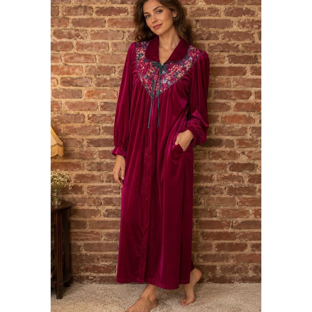 Vintage GILLIGAN O'MALLEY Zip Quilted Neck Velour Robe Fuchsia WOMENS Sz S EUC